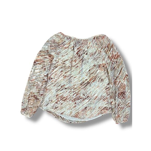 White House Black Market Silk Blend Burnout Blouse Size 0 Blush Ivory Romantic - Picture 4 of 6